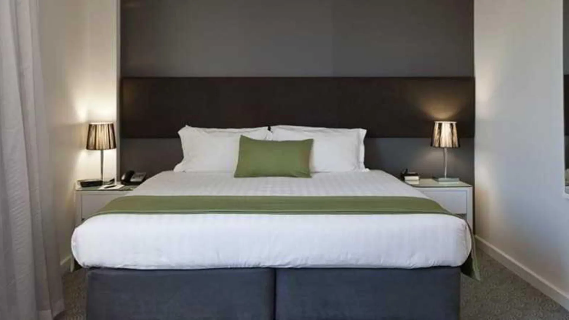 Rendezvous Hotel Perth Central 4*,